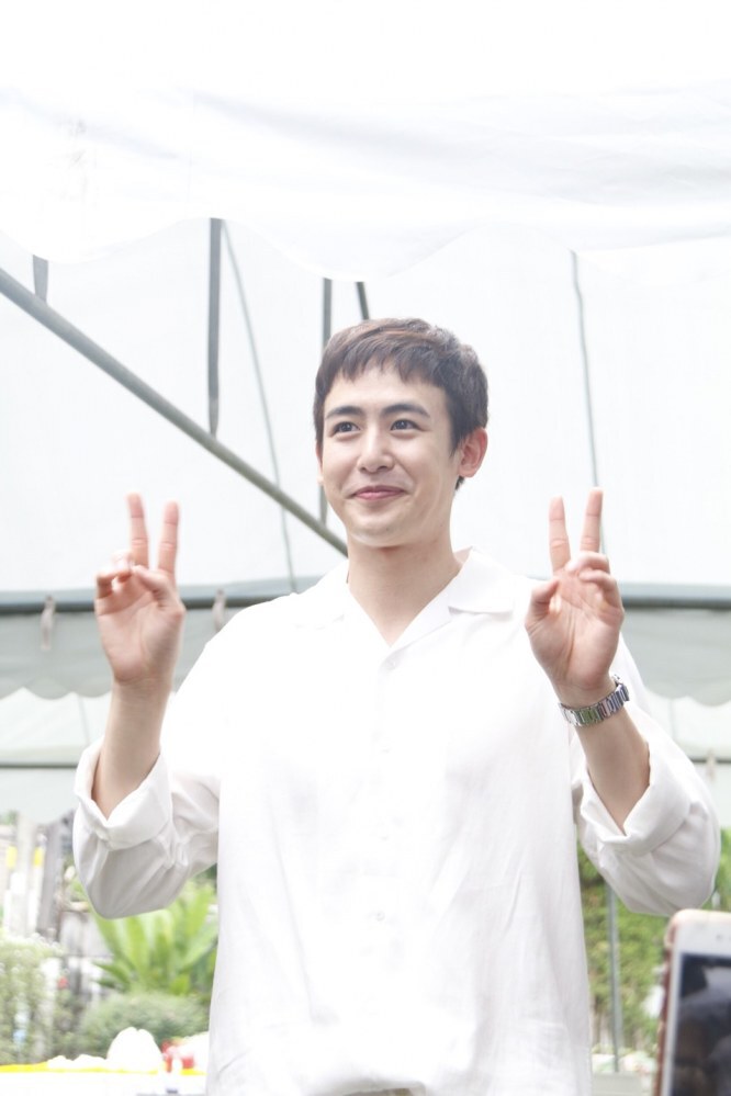 "นิชคุณ" ถาม "ใครจะจีบผม"?