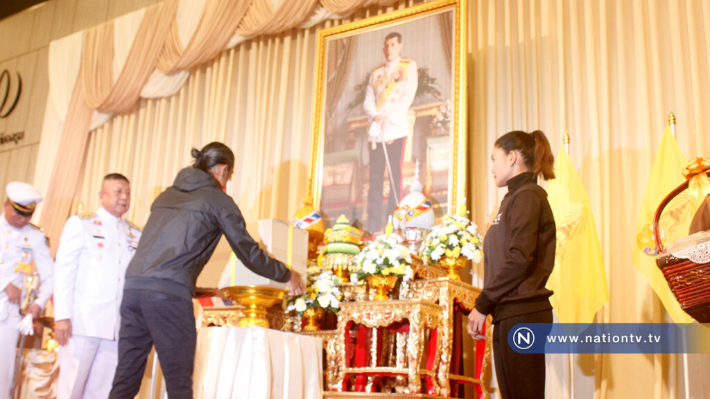 "ตูน" สำนึกในพระมหากรุณาธิคุณ ร.10 ทรงพระราชทานสิ่งของ-รับสั่งให้ภารกิจสำเร็จ
