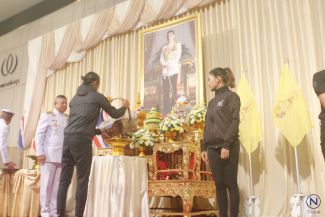 "ตูน" สำนึกในพระมหากรุณาธิคุณ ร.10 ทรงพระราชทานสิ่งของ-รับสั่งให้ภารกิจสำเร็จ
