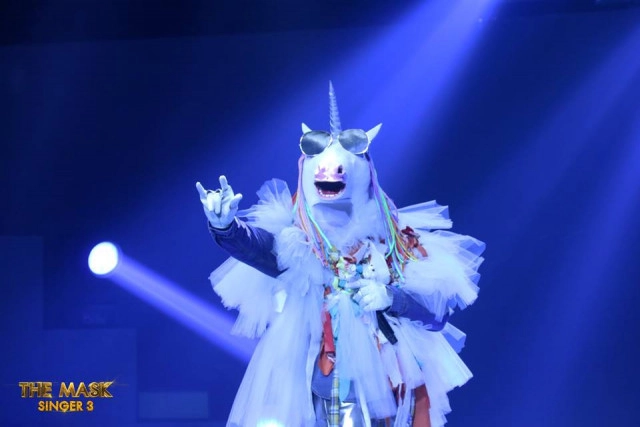 ถอดหน้ากากแล้ว 
หน้ากากยูนิคอร์น คือเขาคนนี้