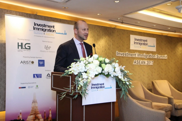 นักธุรกิจร่วมงานประชุม Investment Immigration Summit ASEAN  ตื่นตัวลงทุนต่างประเทศเพื่อให้ได้สัญชาติ