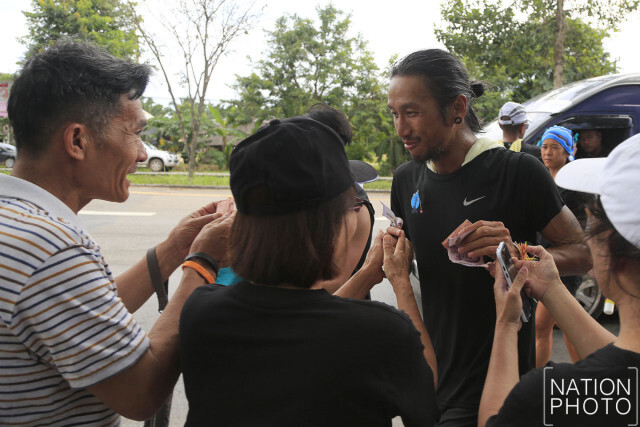 "ตูน" วิ่งเข้าสู่เขตอำเภอเมืองชุมพร
