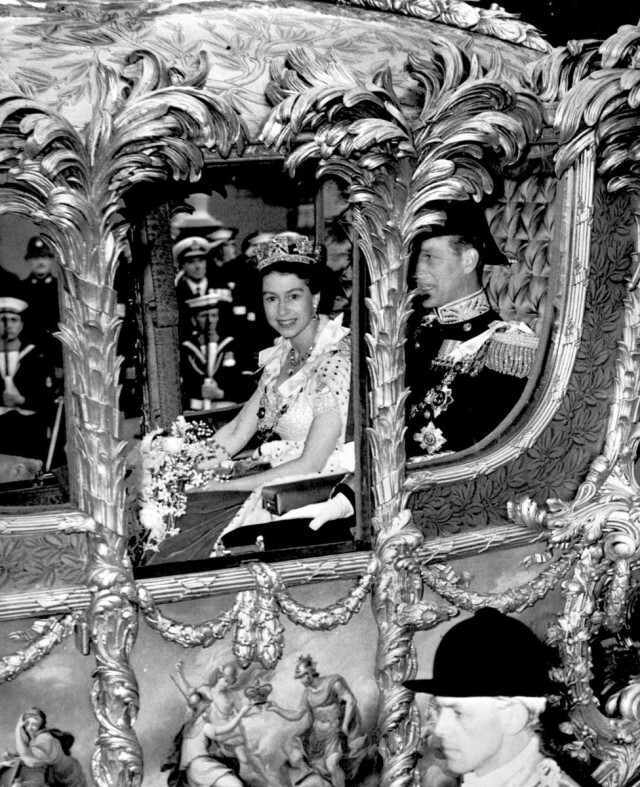 ครบรอบ 70 ปีอภิเษก พระราชินีอังกฤษ