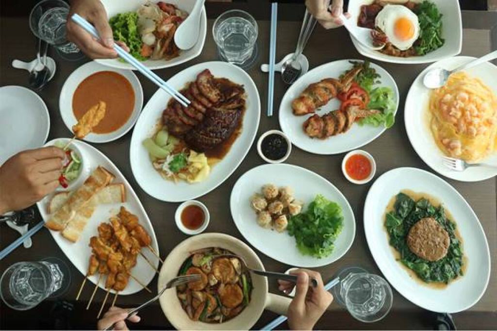 สีฟ้าชวนอิ่มอร่อยกันแบบยกแก๊ง กับ 15 เมนูเด็ด เน้น...กินด้วยกัน อร่อยที่สุด