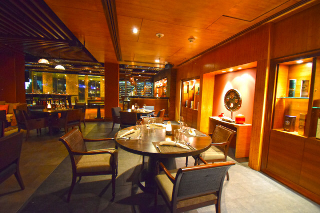 อร่อยปักหมุด : Riverside grill  ร้านอาหารริมน้ำเจ้าพระยาที่บรรยากาศดี อาหารอร่อยร้านหนึ่งในกรุงเทพฯ
