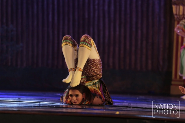 (ภาพชุด) การแสดง"มโนราห์"
ในนิทรรศการงานพระราชพิธีถวายพระเพลิงพระบรมศพ ร.9