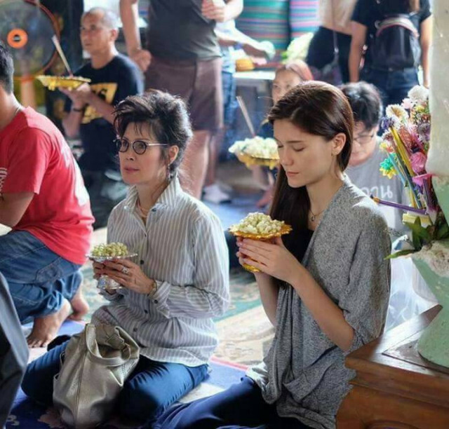 "ลูกไม้หล่นไม่ไกลต้น" มารีญา