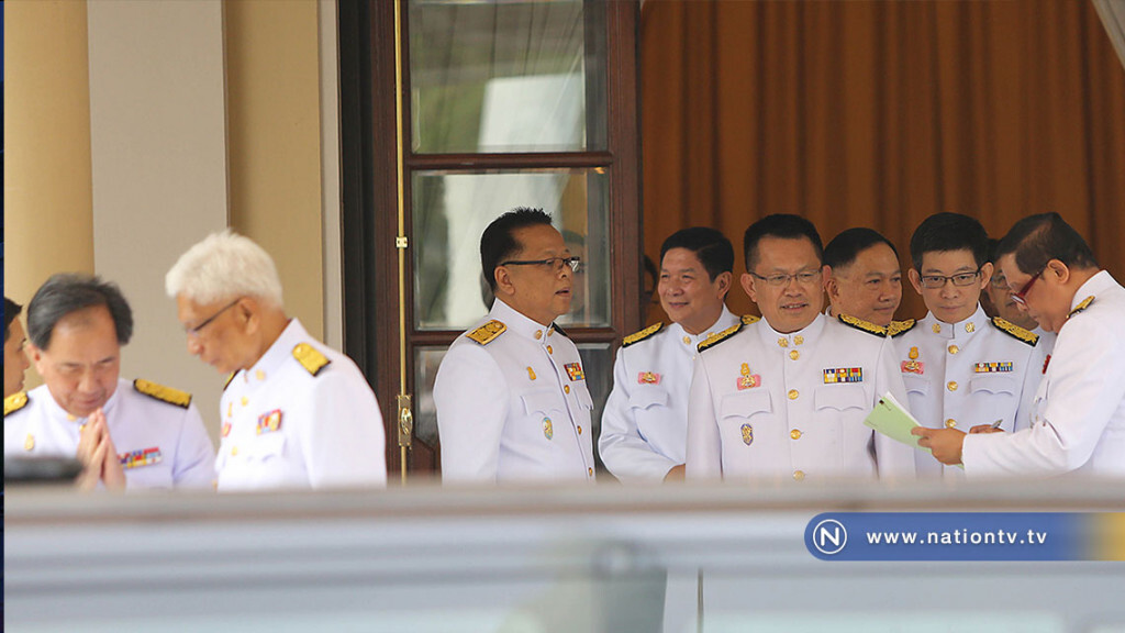 (ภาพชุด)รัฐมนตรีใหม่ ทยอยเดินทางมาที่ทำเนียบ เพื่อถวายสัตย์ปฏิญาณตนก่อนเข้ารับหน้าที่ (ภาพชุด)รัฐมนตรีใหม่ ทยอยเดินทางมาที่ทำเนียบ เพื่อถวายสัตย์ปฏิญาณตนก่อนเข้ารับหน้าที่