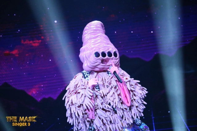 ถอดแล้ว! ทายผิดหมด
หน้ากากเอเลี่ยน คือ?