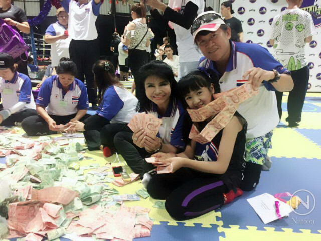 สมจิตร จงจอหอ วิ่งช่วยพี่ตูน ยอดเงินทะลุ 1 ล้านบาท
