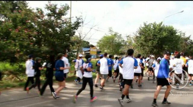 สมจิตร จงจอหอ วิ่งช่วยพี่ตูน ยอดเงินทะลุ 1 ล้านบาท