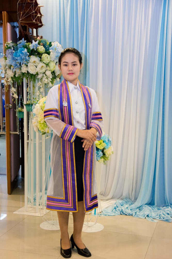 "สาวเผ่าปาเกอญอ" กับปริญญาใบแรก