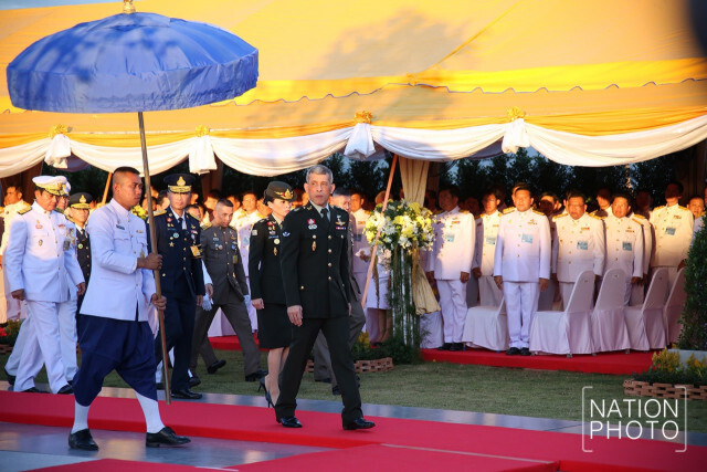 สมเด็จพระเจ้าอยู่หัวเสด็จฯทรงเปิดโครงการอ่างเก็บน้ำนฤบดินทรจินดา