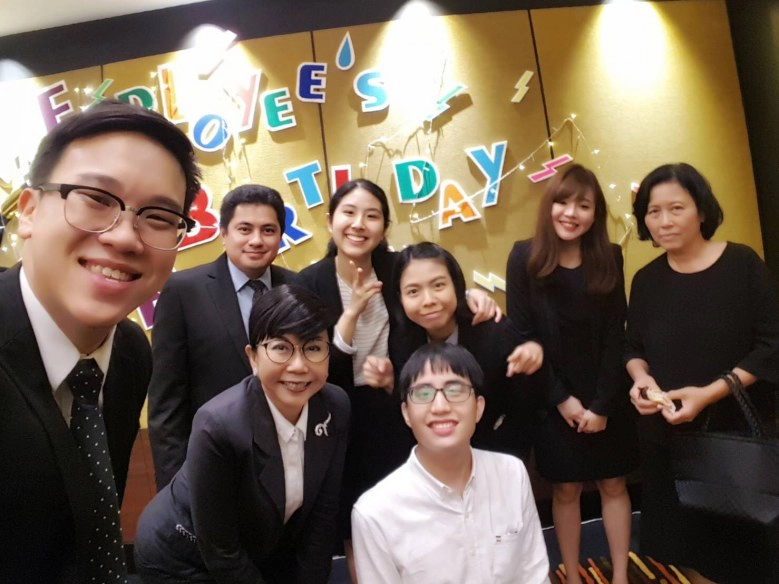 สำเร็จเพราะกำลังใจจากครอบครัว  เด็กพิเศษจบป.ตรีบริหารมก.