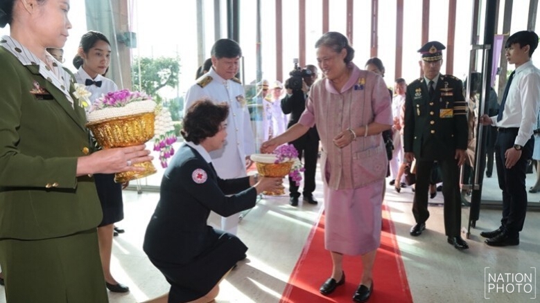 สมเด็จพระเทพฯ เสด็จฯ เปิดศูนย์ข้อมูล-คลังความรู้ทางการพยาบาล สมเด็จพระเทพฯ เสด็จฯ เปิดศูนย์ข้อมูล-คลังความรู้ทางการพยาบาล