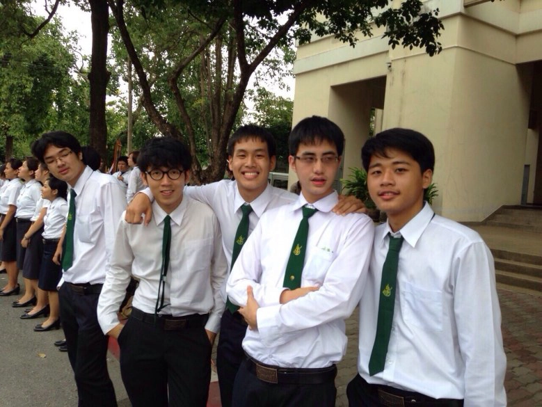 สำเร็จเพราะกำลังใจจากครอบครัว  เด็กพิเศษจบป.ตรีบริหารมก.