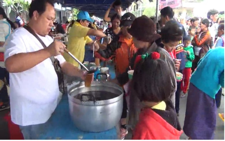 ทำดี!! "หมอ200ชีวิต"รักษาฟรี ถวายในหลวง ร.๙