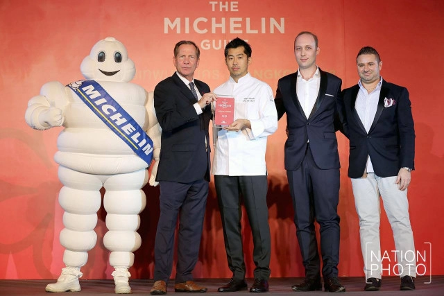 ‘ร้านเจ๊ไฝ’ ร้านริมถนน 1 เดียวที่ได้ดาวมิชลิน