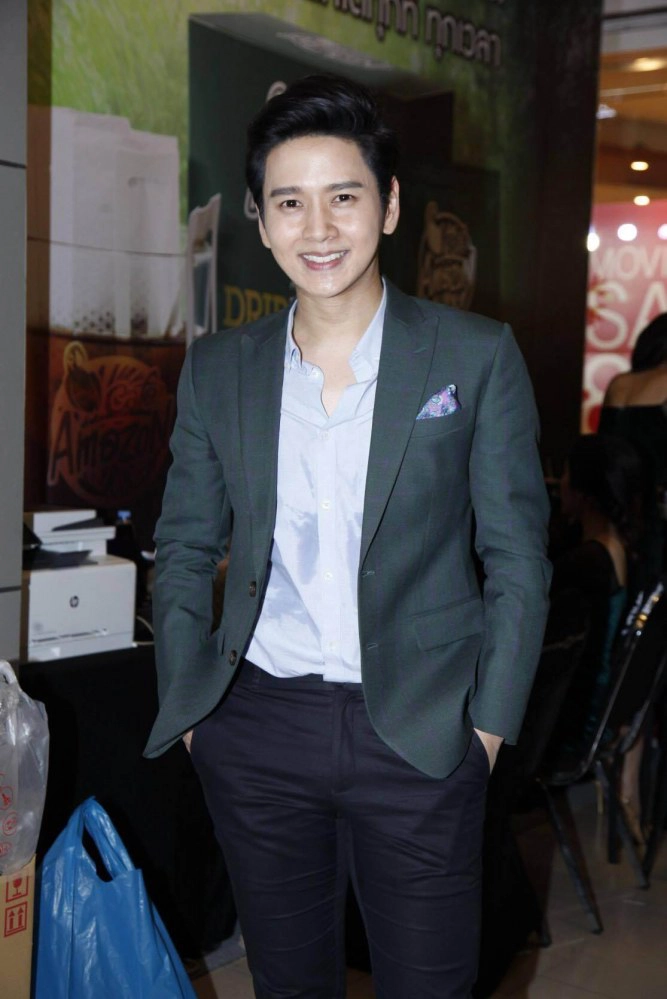 "โต๋ ศักดิ์สิทธิ์" แฮปปี้พา "ไบร์ท" เจอครอบครัวในวันพ่อ