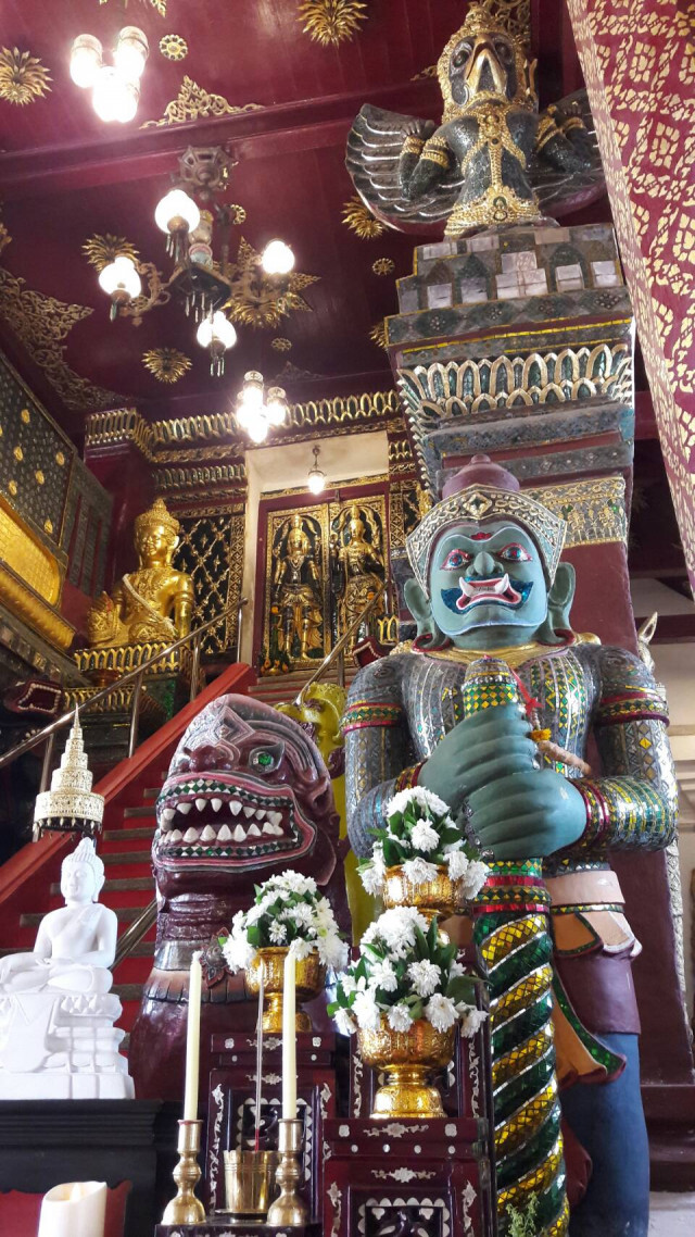 เที่ยว กังหันลม ชมวัด ขอหวย ที่ "เมืองคอน"