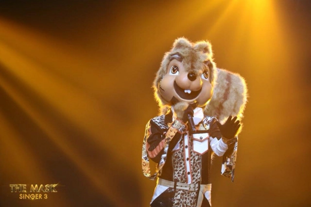 ถอดแล้ว! "หน้ากากช้างดำ" คือนักร้องคนนี้เอง