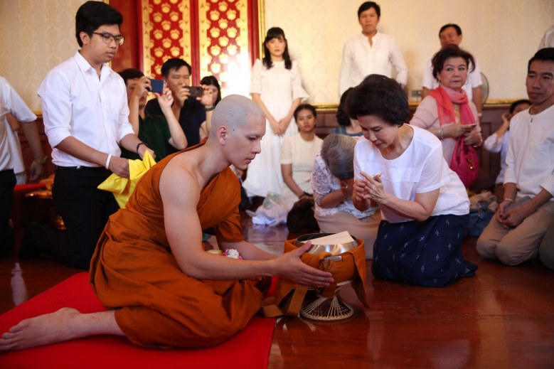 "นิว วงศกร" บวช ได้รับฉายาทางธรรมว่า "กวิวํโส"