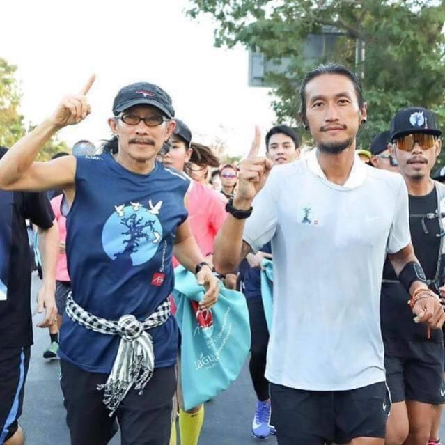 (คลิป) เพลง "คงมาลัย" จากน้าแอ๊ด ถึงหลานตูน