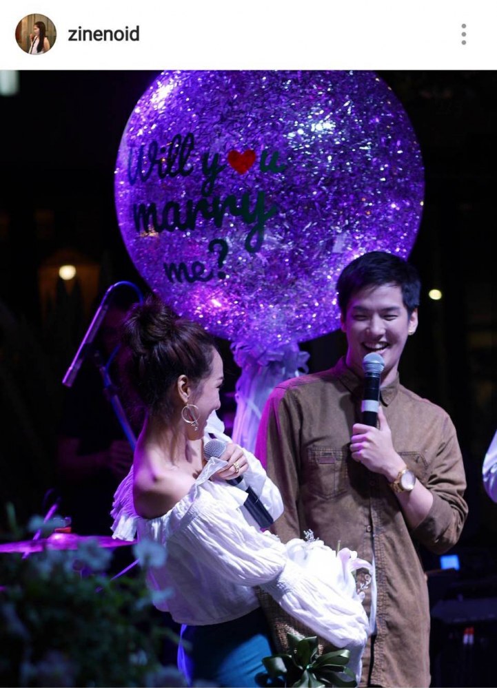 ลุ้นหนักมาก! "เต้ย" คุกเข่าขอ "ซาร่า" แต่งงาน แต่คุณแม่ตอบให้!