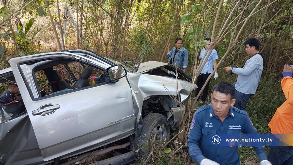 กระบะเสียหลักร่วงตกถนนพิษณุโลก-บางกระทุ่มเจ็บสาหัส 5 ราย