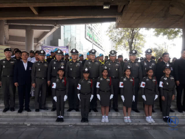 ตำรวจประเวศจัดโครงการลดอุบัติเหตุช่วงปีใหม่