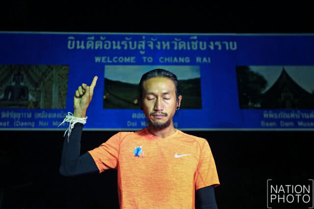 ตูน "ก้าว" สู่ เชียงรายแล้ว แม้เจ็บแขน