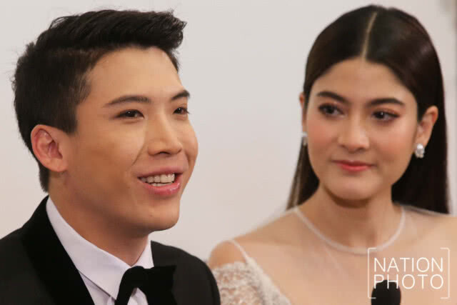 (ภาพชุด) ป๊อก - มาร์กี้ แถลงข่าวก่อนงานฉลองมงคลสมรสค่ำนี้