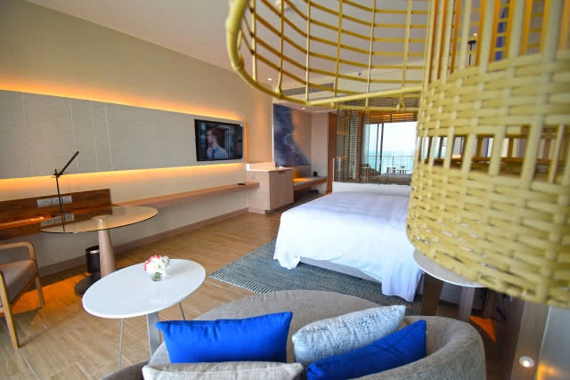 Chic-in : โรงแรมเรเนซองส์ พัทยา รีสอร์ท แอนด์ สปา เพชรเม็ดงามแห่งใหม่ ณ พัทยา นาจอมเทียน ชลบุรี