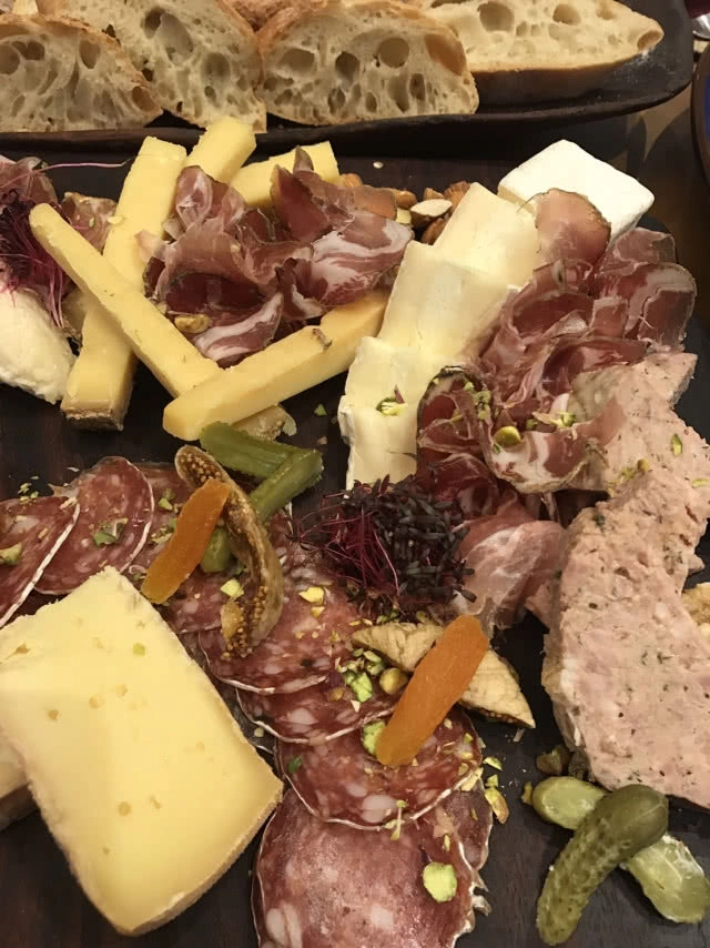 U can eat Meet กับ ปูน :: บนโต๊ะอาหารกับ "เทศกาลคริสต์มาส สไตล์ฝรั่งเศส"