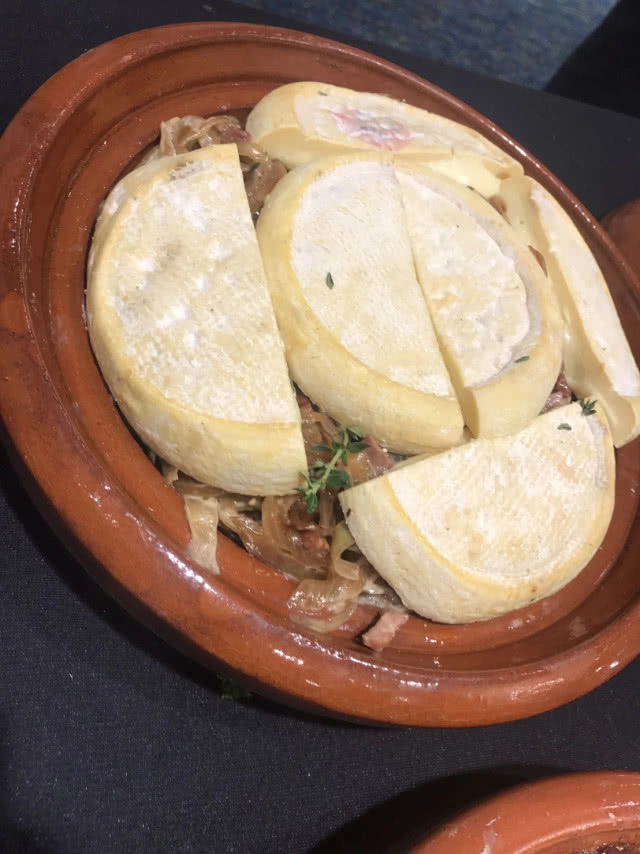 U can eat Meet กับ ปูน :: บนโต๊ะอาหารกับ "เทศกาลคริสต์มาส สไตล์ฝรั่งเศส"