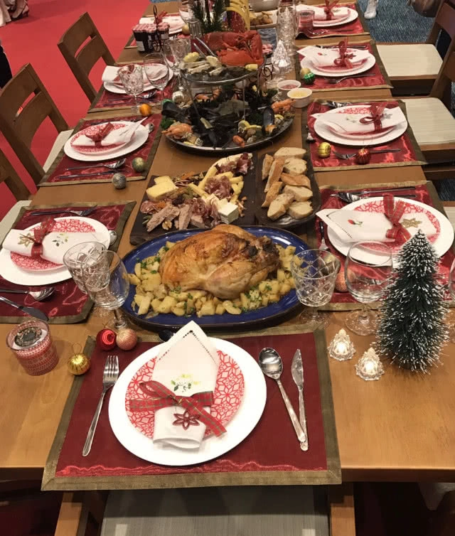 U can eat Meet กับ ปูน :: บนโต๊ะอาหารกับ "เทศกาลคริสต์มาส สไตล์ฝรั่งเศส"