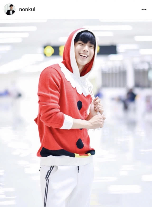 คนบันเทิงในธีมคริสมาสต์ 2017