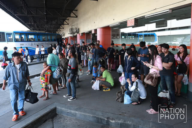รอกลับบ้านสถานีขนสงหมอชิต