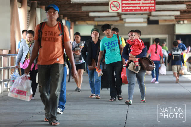 รอกลับบ้านสถานีขนสงหมอชิต
