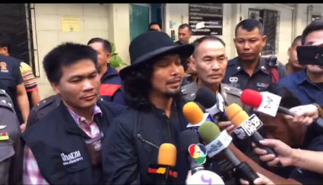 ตร.แจ้งเพิ่ม 2 ข้อหา "เสก โลโซ" อ้างเคยบนขอลูกชาย จึงยิงปืนเพื่อสดุดี