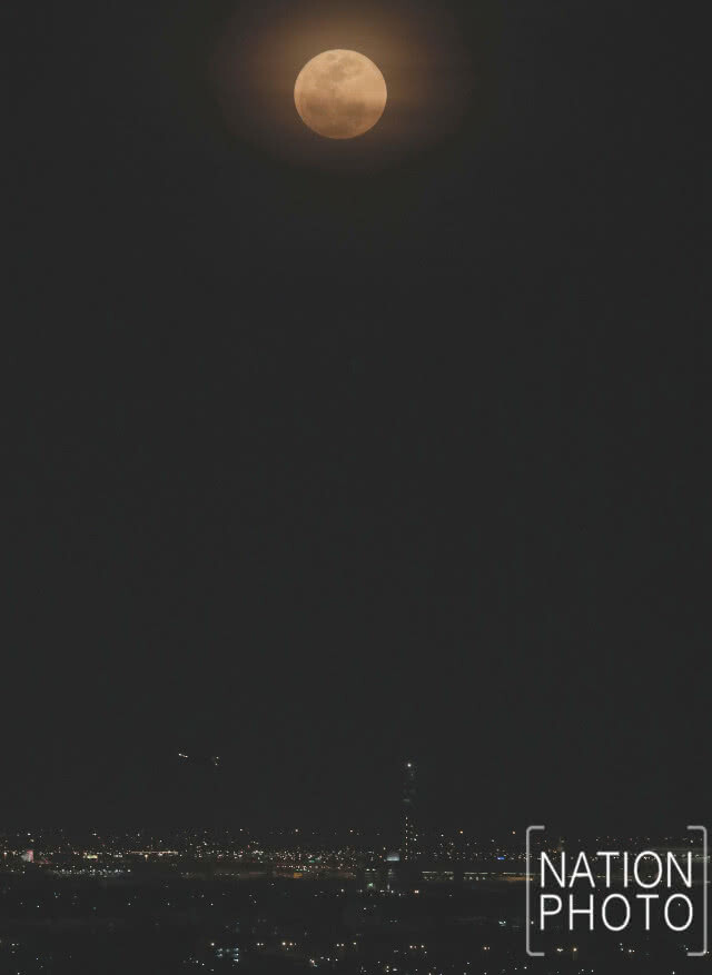 ปรากฏการณ์ดวงจันทร์เต็มดวงSuper Full Moon