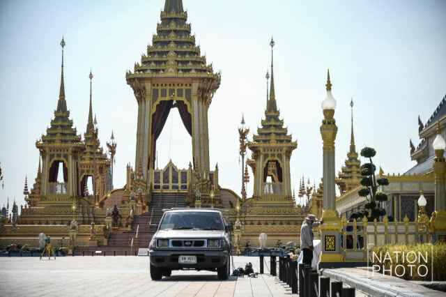 รื้อถอนเต็นท์เข้าชมนิทรรศการพระเมรุมาศฯ เสร็จสิ้น ก่อนบวงสรวงรื้อถอน 11 ม.ค. นี้
