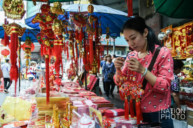 ของตกแต่ง-ของที่ระลึก รูปสุนัข เสริมสิริมงคลปีจอ 2561