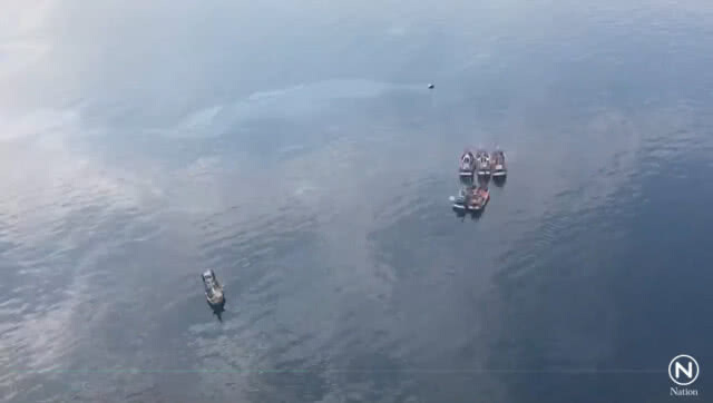 ทร. ช่วยเรือประมงถูกเรือสินค้าชนแตกอับปาง จมดิ่งใต้ทะเล ตาย 4 รอด 4