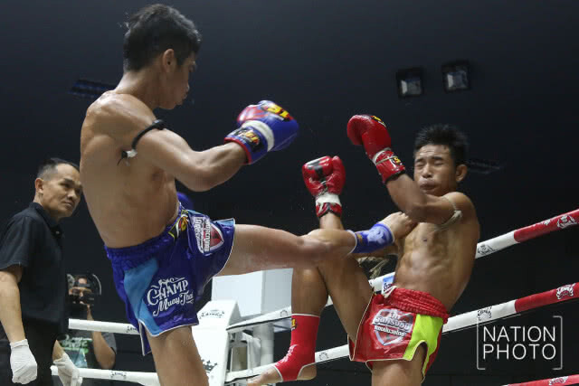 บุญเพ็ง สามชัยวิเศษสุข ชนะน็อค แสนสอง ศิษย์ ต "ศึกวันทรงชัย แชมป์มวยไทย"