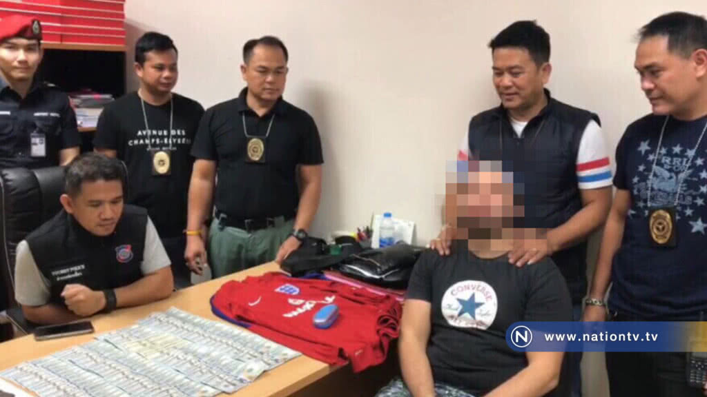 รวบหนุ่มฝรั่งเศส
ลักทรัพย์ในท่าอากาศยาน กว่าหมื่นดอลล์ รวบหนุ่มฝรั่งเศส
ลักทรัพย์ในท่าอากาศยาน กว่าหมื่นดอลล์