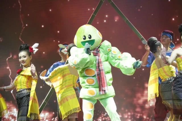 หน้ากากอีกาแดง ถอดหน้ากากแล้ว