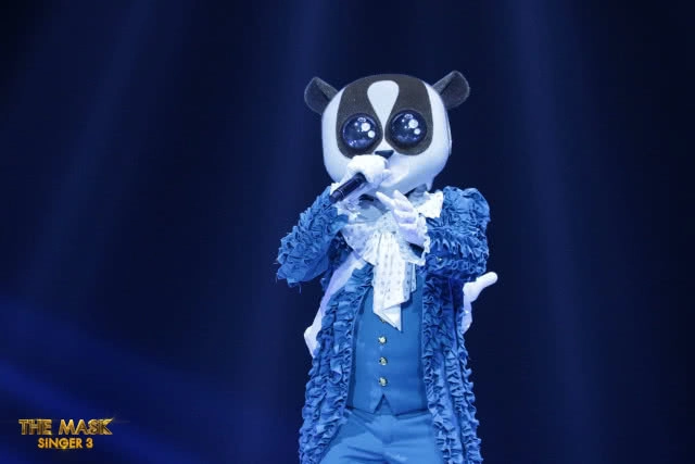 หน้ากากอีกาแดง ถอดหน้ากากแล้ว