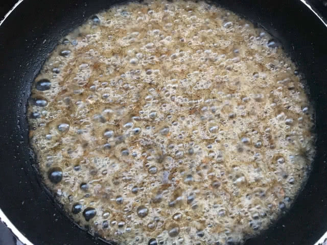 ครัวน้าคม : กรอบเค็มคอนเฟลค เมนูการนำคอนเฟลคของขวัญปีใหม่มาดัดแปลง