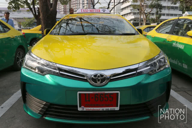 แท็กซี่กว่า 30 คัน ยื่นหนังสือร้องขนส่งฯ ผ่อนผันติด GPS Tracking